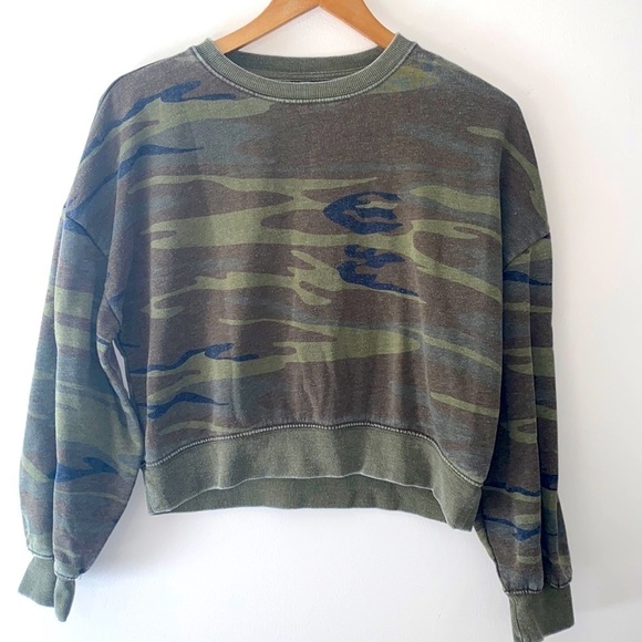 Z Supply Camo Cropped Crewneck Sweatshirt - Picture 3 of 6